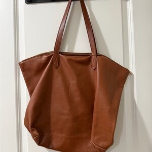 Cuyana smooth Leather zip Tote Bag
